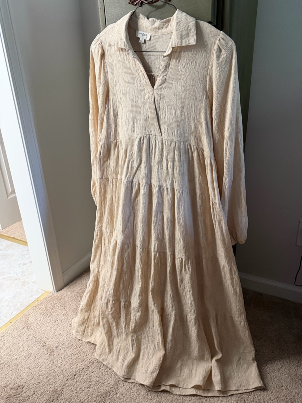 Umgee Cream Textured Tiered Maxi Dress